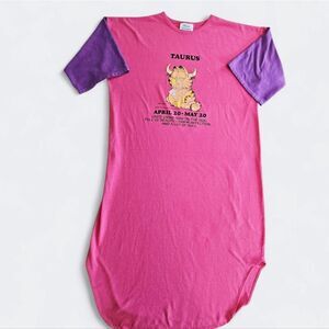 Vintage Flirts Garfield 1970's Zodiac Taurus Oversized Sleep Shirt Night Gown OS